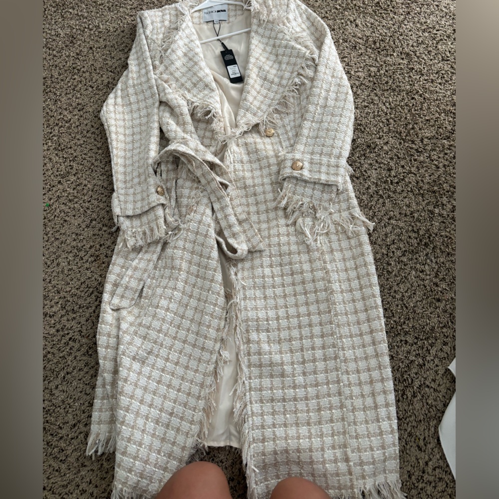 NWT fashion nova trench coat size Large